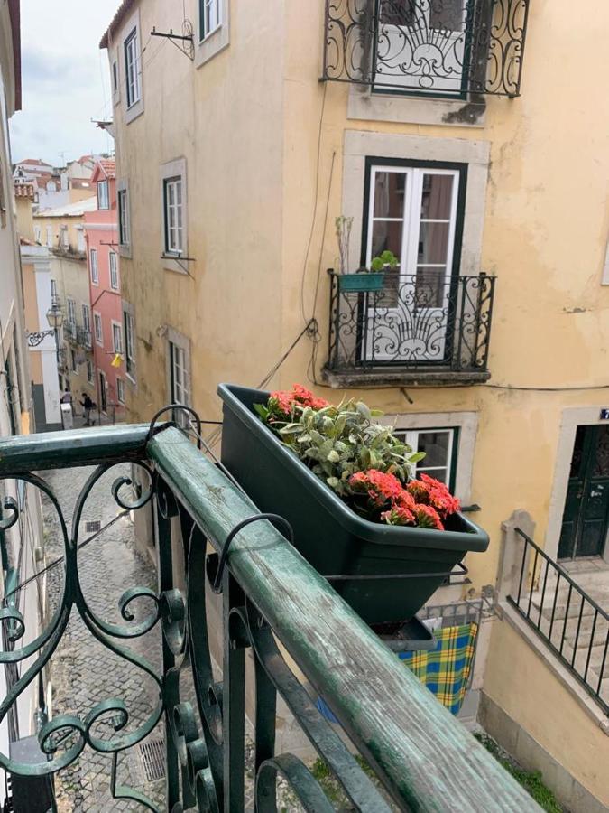 Alfama Vintage 1 Ten Guests - Alfama Vintage 2 Five Guests - Alfama Vintage 3 Three Guests Lisbon Exterior photo